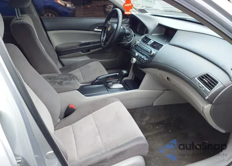 2008 Honda Accord 2.4 Lx z USA, uszkodzony, nr VIN 1HGCP26368A109933